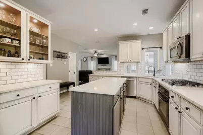 500 Lake Village Drive, McKinney, TX 75071 - Photo 10