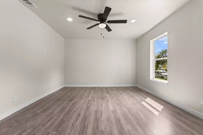4318 Jamaica Street, Dallas, TX 75210 - Photo 6