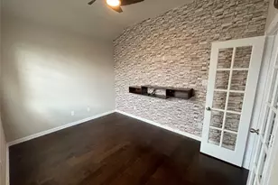 1924 Briar Hl Dr, Denton, TX 76207 - Photo 2