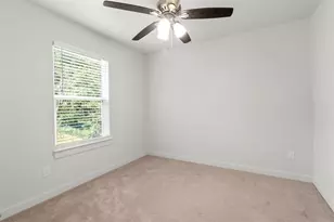 312 E Shepherd St, Denison, TX 75021 - Photo 8