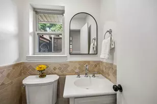 8716 Echo Valley Dr, Dallas, TX 75243 - Photo 26