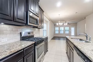 710 Teakwood Dr, Greenville, TX 75402 - Photo 8