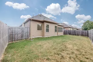 710 Teakwood Dr, Greenville, TX 75402 - Photo 24