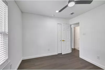 602 S Waxahachie Street, Mansfield, TX 76063 - Photo 8