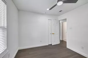 602 S Waxahachie St, Mansfield, TX 76063 - Photo 8