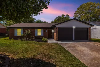 602 S Waxahachie Street, Mansfield, TX 76063 - Photo 2