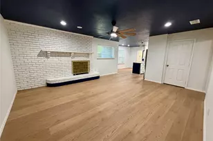 2021 Lexington Pl, Bedford, TX 76022 - Photo 2
