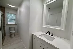 2021 Lexington Pl, Bedford, TX 76022 - Photo 10