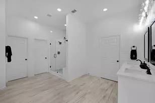 5623 Plumtree Dr, Dallas, TX 75252 - Photo 22