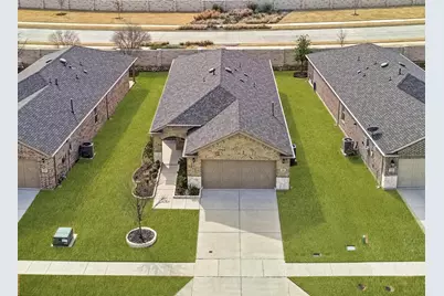 200 Sleepy Willow Lane, McKinney, TX 75071 - Photo 6