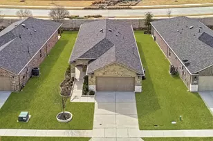 200 Sleepy Willow Ln, McKinney, TX 75071 - Photo 6
