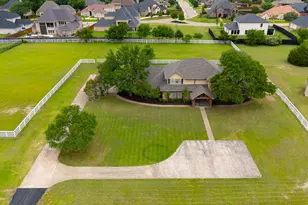 915 W Pleasant Run Rd, DeSoto, TX 75115 - Photo 38