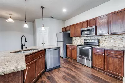 2416 Redfield Drive, Mesquite, TX 75181 - Photo 8
