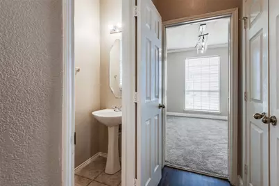 2416 Redfield Drive, Mesquite, TX 75181 - Photo 30