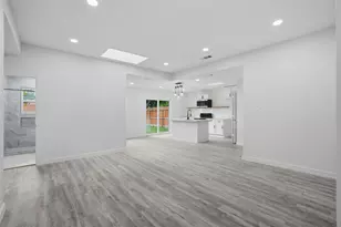 518 Royal Ave, Grand Prairie, TX 75051 - Photo 12