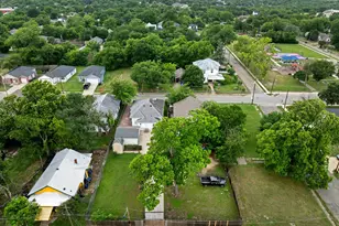 1811 Wesley St, Greenville, TX 75401 - Photo 16