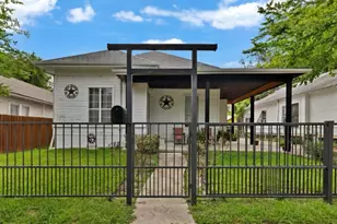 1811 Wesley St, Greenville, TX 75401 - Photo 2