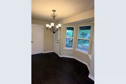 542 W Wilson Street, Cleburne, TX 76033 - Photo 6