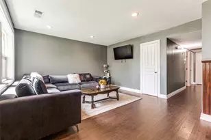 303 N Cottonwood Dr, Richardson, TX 75080 - Photo 4