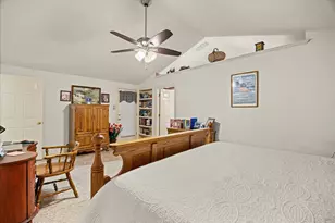 8912 Green Leaves Dr, Granbury, TX 76049 - Photo 18