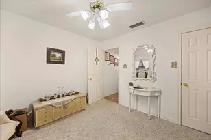 8912 Green Leaves Dr, Granbury, TX 76049 - Photo 22
