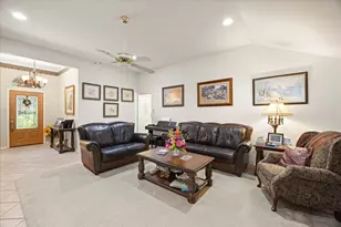 8912 Green Leaves Dr, Granbury, TX 76049 - Photo 10