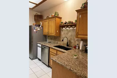 8912 Green Leaves Drive, Granbury, TX 76049 - Photo 10