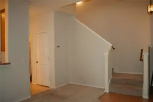 508 Legends Dr, Lewisville, TX 75057 - Photo 2
