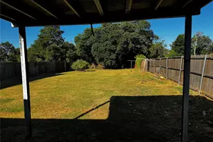 1427 Diceman Ave, Dallas, TX 75203 - Photo 2
