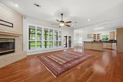 106 Santee Drive, Lake Kiowa, TX 76240 - Photo 6