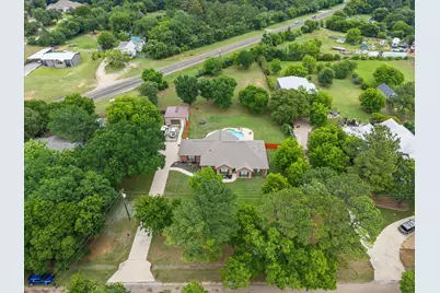 2913 Bairds Lane, Burleson, TX 76028 - Photo 6
