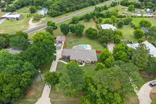 2913 Bairds Ln, Burleson, TX 76028 - Photo 6