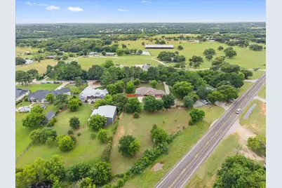 2913 Bairds Lane, Burleson, TX 76028 - Photo 8