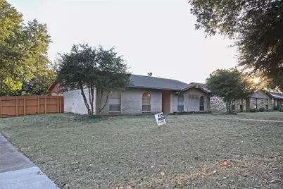 1000 Windy Meadow Drive, Plano, TX 75023 - Photo 2