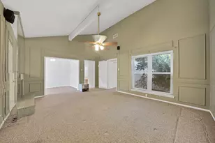 12574 Burninglog Ln, Dallas, TX 75243 - Photo 24