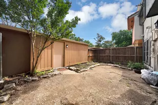 12574 Burninglog Ln, Dallas, TX 75243 - Photo 30