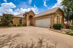 105 High Meadow Rd, Red Oak, TX 75154 - Photo 1
