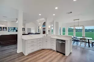6624 Shadow Valley Dr, Burleson, TX 76028 - Photo 8