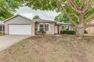 4277 Estes Park Cir, Haltom City, TX 76137 - Photo 2