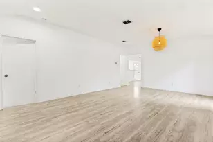4277 Estes Park Cir, Haltom City, TX 76137 - Photo 6