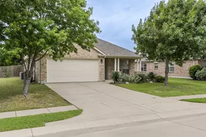 116 Bison Meadow Drive, Waxahachie, TX 75165 - Photo 2
