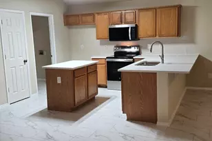 1811 Kings Cross Dr, Lancaster, TX 75134 - Photo 22