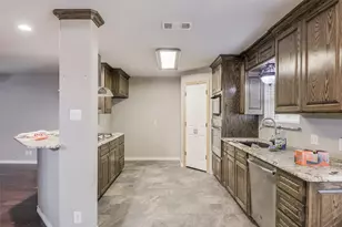 101 Vanderbilt Ln, Waxahachie, TX 75165 - Photo 14