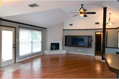 2406 Redbrook Court, Arlington, TX 76014 - Photo 6