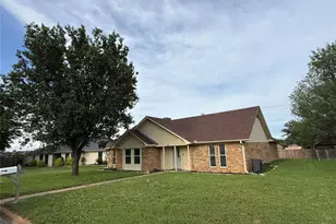 144 Hollie Cir, Sulphur Springs, TX 75482 - Photo 2