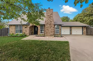 800 Colony Ct, Blue Mound, TX 76131 - Photo 1