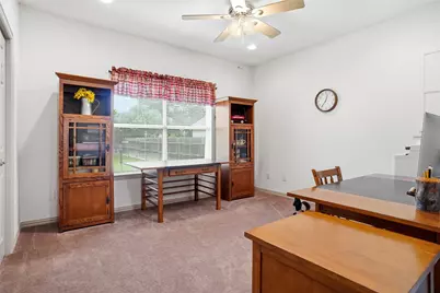 207 Bonita Drive, Granbury, TX 76049 - Photo 10