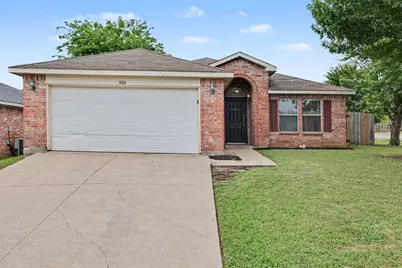 800 Castlewick Court, Arlington, TX 76018 - Photo 1