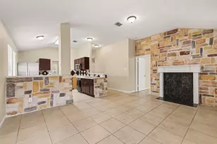 800 Castlewick Ct, Arlington, TX 76018 - Photo 4