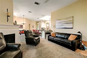 10013 White Ln, Irving, TX 75063 - Photo 12